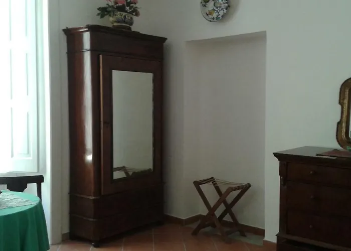 Giga 5 Bed and Breakfast 3*